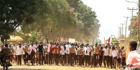 MamboMseto254's tweet photo. Students storm Kiminini market over alleged assault of schoolmate

Tension was reported at a senior school in Kiminini Constituency, Trans-Nzoia County, on Friday, September 4, after students left the institution to protest the alleged assault of one of their colleagues by the school principal.

The students reportedly moved out of the school compound and headed to Kiminini Market, where they called for accountability over the treatment of the student and action against the principal over the alleged incident.

According to an account attributed to the affected student, the incident started after she made political remarks during a class session. 

She is said to have shouted “Sisi ni Sifuna” and “Ruto ni Wantam” before allegedly attracting the attention of the principal.

The student claimed that the principal removed her from the classroom and subjected her to corporal punishment. 

She was later reportedly taken to hospital after experiencing severe pain and difficulty walking.

There were also claims that the student had been using a wheelchair following the alleged injuries. 

However, the claims surrounding the incident have not been independently verified, and the school administration and relevant education authorities had not issued an official statement by the time of reporting.

The demonstrations reportedly reflected growing concern among students over how discipline is handled at the institution. 

Their decision to leave the school and demonstrate at the nearby market brought attention to the allegations and increased pressure for the matter to be investigated.

The incident comes a day after Jomo Kenyatta Boys High School in Nakuru was closed indefinitely following another episode of student unrest. 

The protests at the school reportedly involved fires, tear gas and gunshots, prompting authorities to shut the institution.

It was reportedly the fourth unrest incident at Jomo Kenyatta Boys High School this year. 

Parents have since called on education officials to intervene and find lasting solutions to the repeated disruptions.

The Nakuru school had also been closed in July after unrest led to the burning of its administration block, offices, library and computer laboratory.