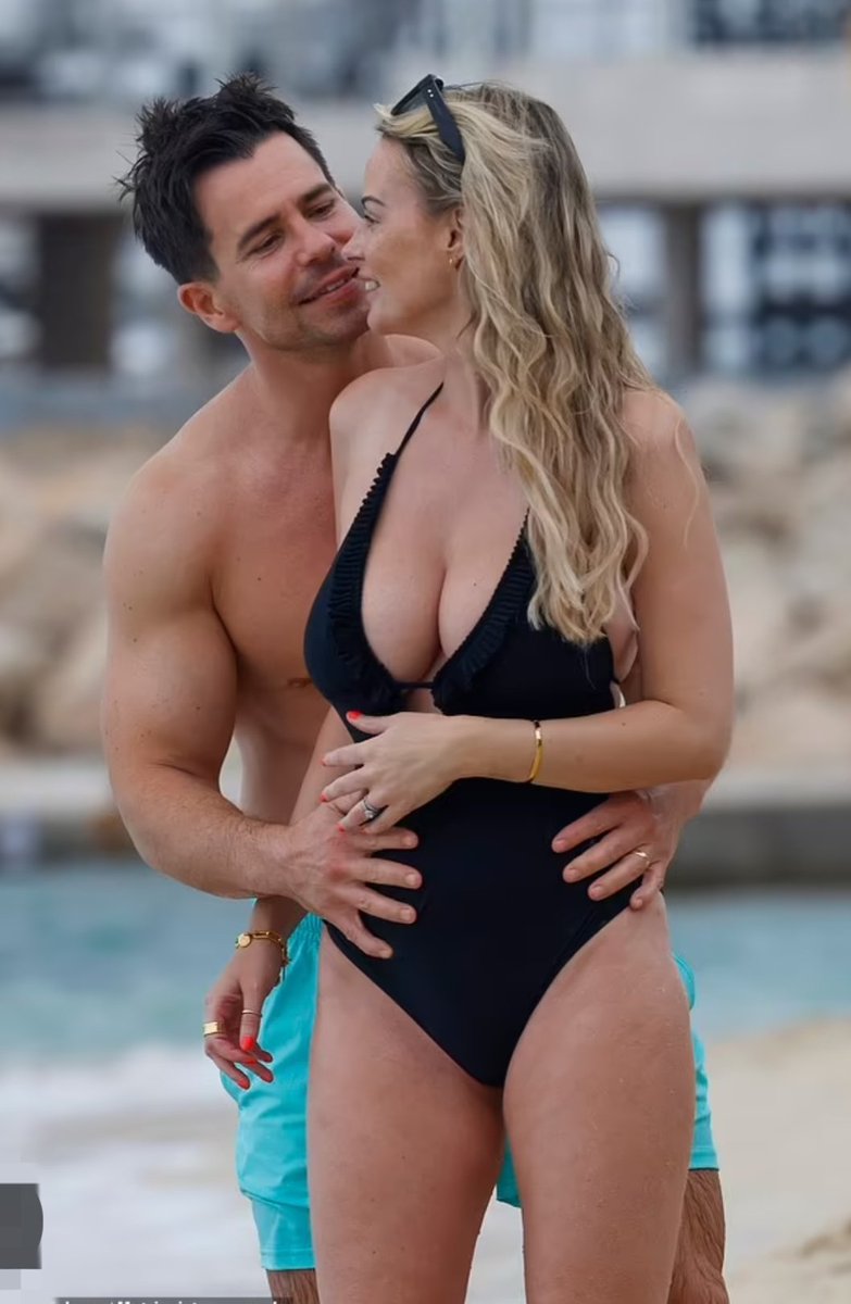 crave_21's tweet photo. British bombshell Rhian Sugden, bringing enough cannons to stop the waves. 🌊💣🔥 https://t.co/WQqeGwTX3I