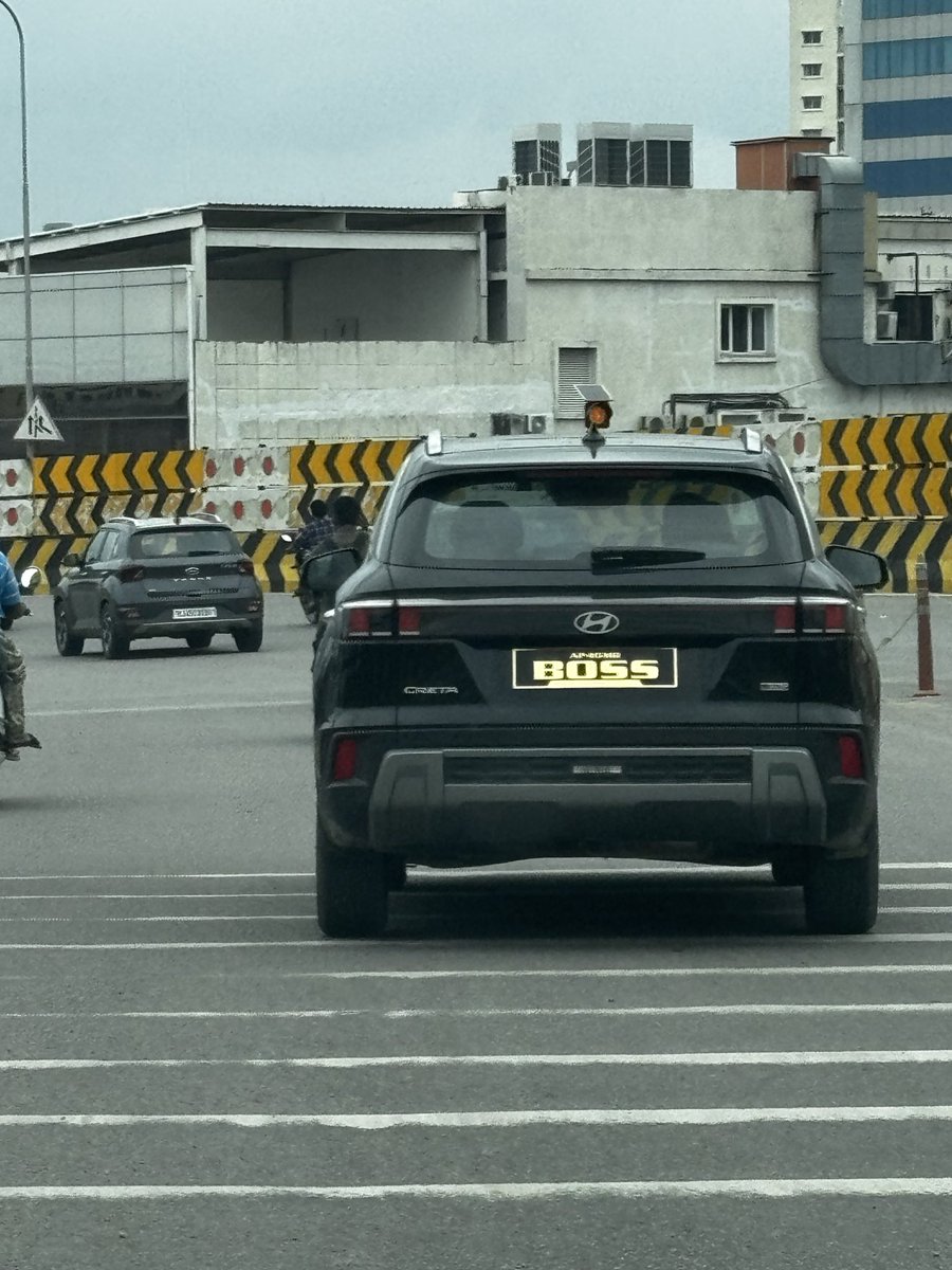 hbarman's tweet photo. @CYBTRAFFIC @AshwithVD This is next level https://t.co/jdQNvWXh1g