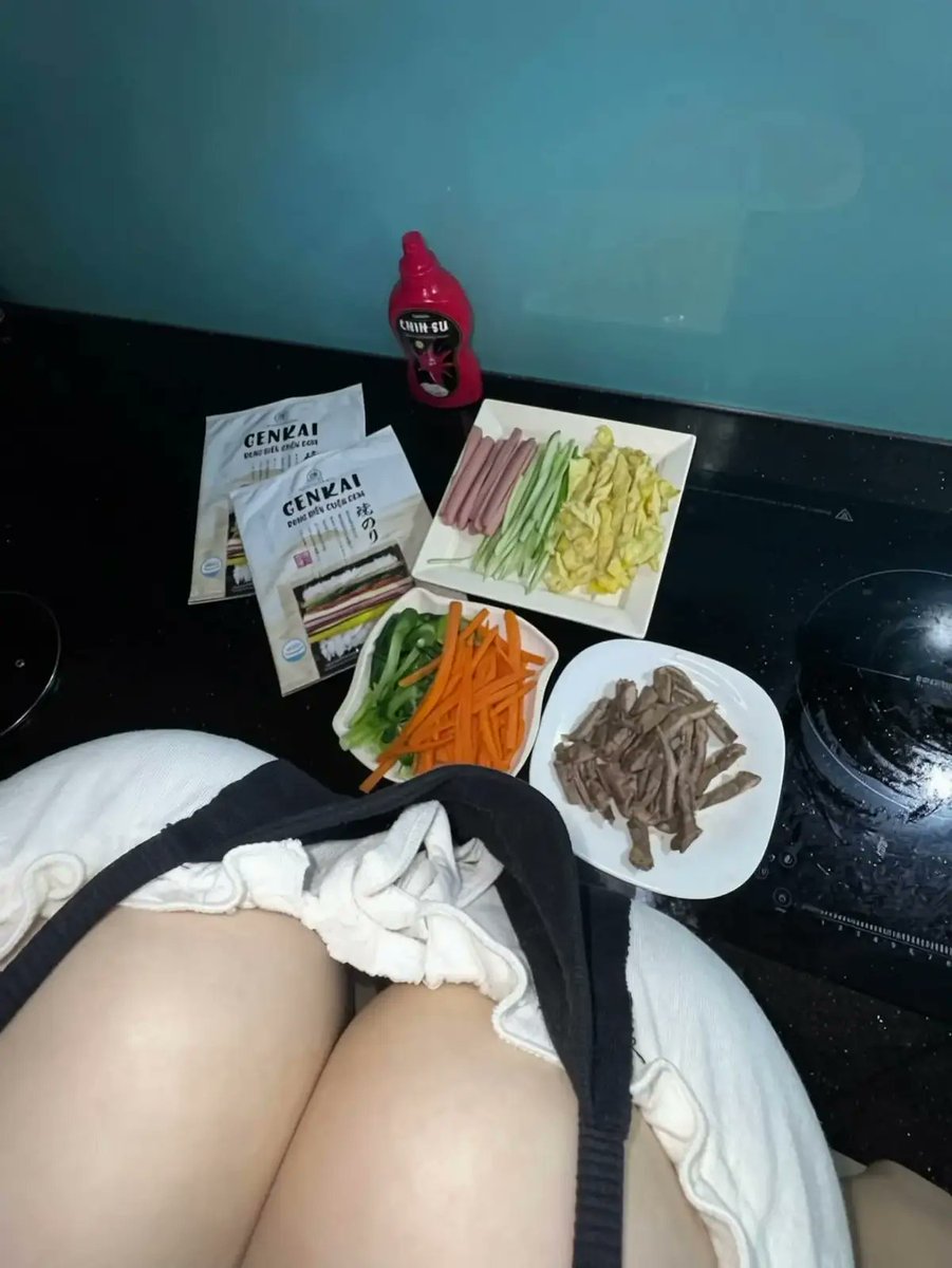 sachi0dx's tweet photo. Lời nói dối lớn nhất từ chính đầu óc của anh ta 😭 https://t.co/b2B0u92juK