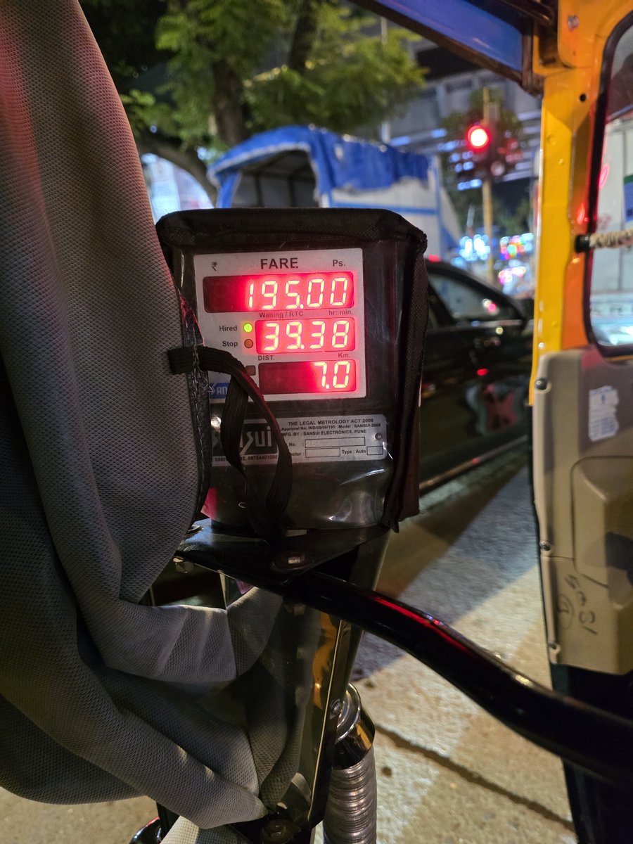 CommonMan__'s tweet photo. @MTPHereToHelp 40 mins of wait for 7 kms
We have lost the control and need to vacate the city immediately https://t.co/SJLJ2VXghI
