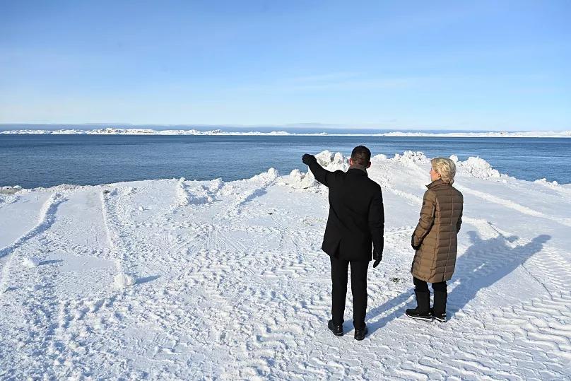 MarioNawfal's tweet photo. 🇪🇺🇬🇱 The EU is locking arms with Greenland, turning the frost on Trump… 🥶

Ursula von der Leyen will land in Nuuk on Sunday, meeting with Denmark’s PM Frederiksen and Greenlandic PM Nielsen to strengthen the Union’s ties with Greenland.

The EU commision has proposed to more than DOUBLE Greenland funding (€530 million) from 2028 and teased an investment package to Nuuk worth more than €150 million.

Trump’s name has been left out, but its hard to escape the obvious; the EU knows it can’t afford to leave the Arctic to Trump's whims… or Beijing's checkbook.

Source: Euractiv / Writer: Bri