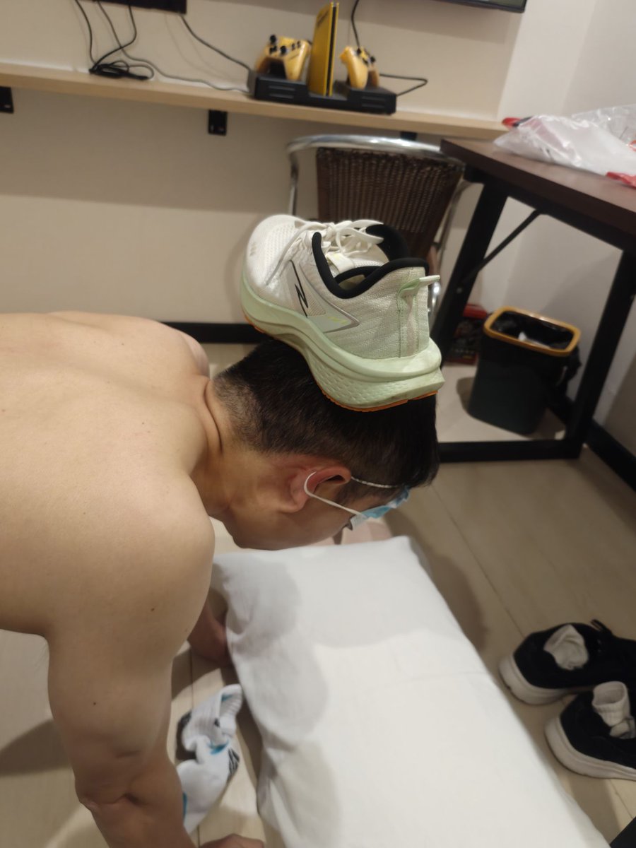 c4ae_e9's tweet photo. 小骚狗表现很棒 https://t.co/bzF0Th2UgJ