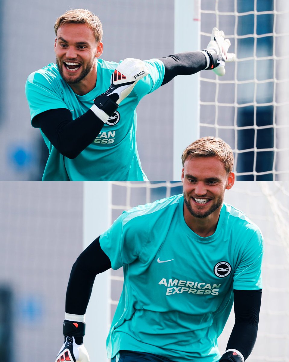 BHAFC's tweet photo. Our Netherlands number one! 😁🧤 https://t.co/D1ZsP7NoIn