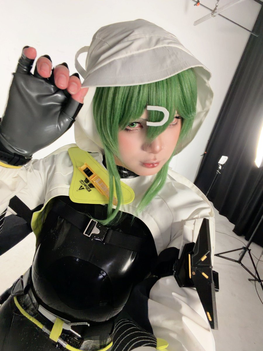 safufuruarua's tweet photo. 假如萤石不戴兜帽 https://t.co/WkAcTVO62k