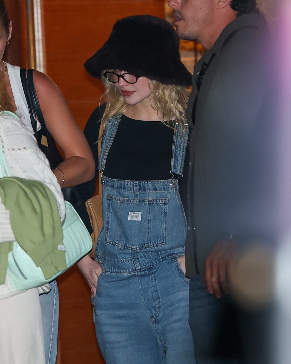 SCcandids's tweet photo. https://t.co/uIf77pA2jm