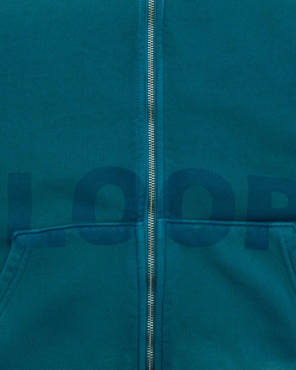 edsheeran's tweet photo. Ed and @KidSuper have teamed up again to bring you exclusive Loop Tour merch available on Ed's Store! ����️✨

T-Shirt - https://t.co/clQjRsungO 
Zip-Up - https://t.co/ptikpSfCjT https://t.co/EcPpU36lqu
