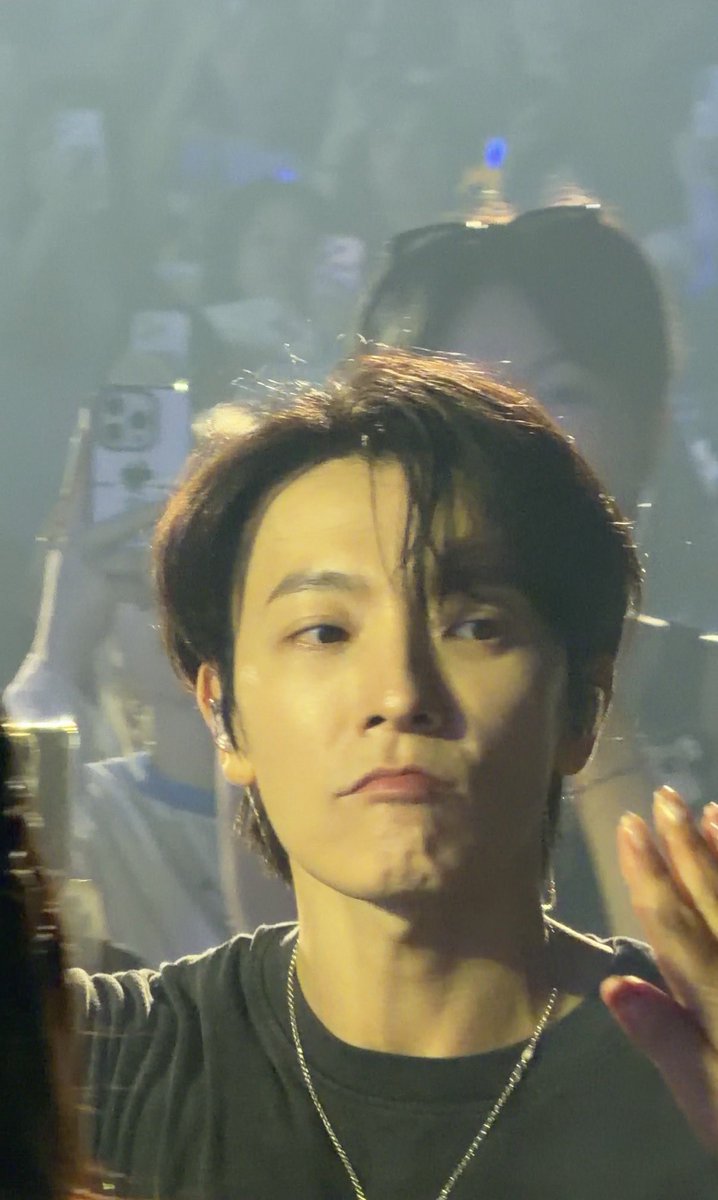 Fara_Nabilah's tweet photo. hmph majok ah awk tak lalu kt kita 😩😆 #Donghae https://t.co/XDoBYgbJtI