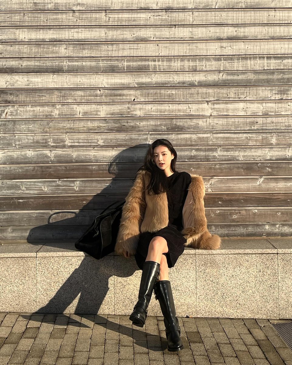 gervasio135's tweet photo. Hey there! 🌞 Just wanted to say, your journey matters—keep walking, keep growing. 💖
iQtF https://t.co/mAkkjA9ZPC