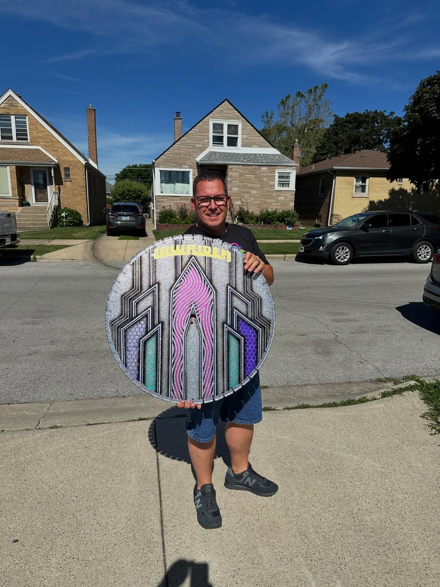 ReidPazminw7tr's tweet photo. Huge shoutout to everyone who joined the raffle! Jerry was the lucky winner and drove all the way down to pick it up. Thanks for all the love and support—we’ll try to have another one for Milwaukee. https://t.co/XKCmg5Kze0