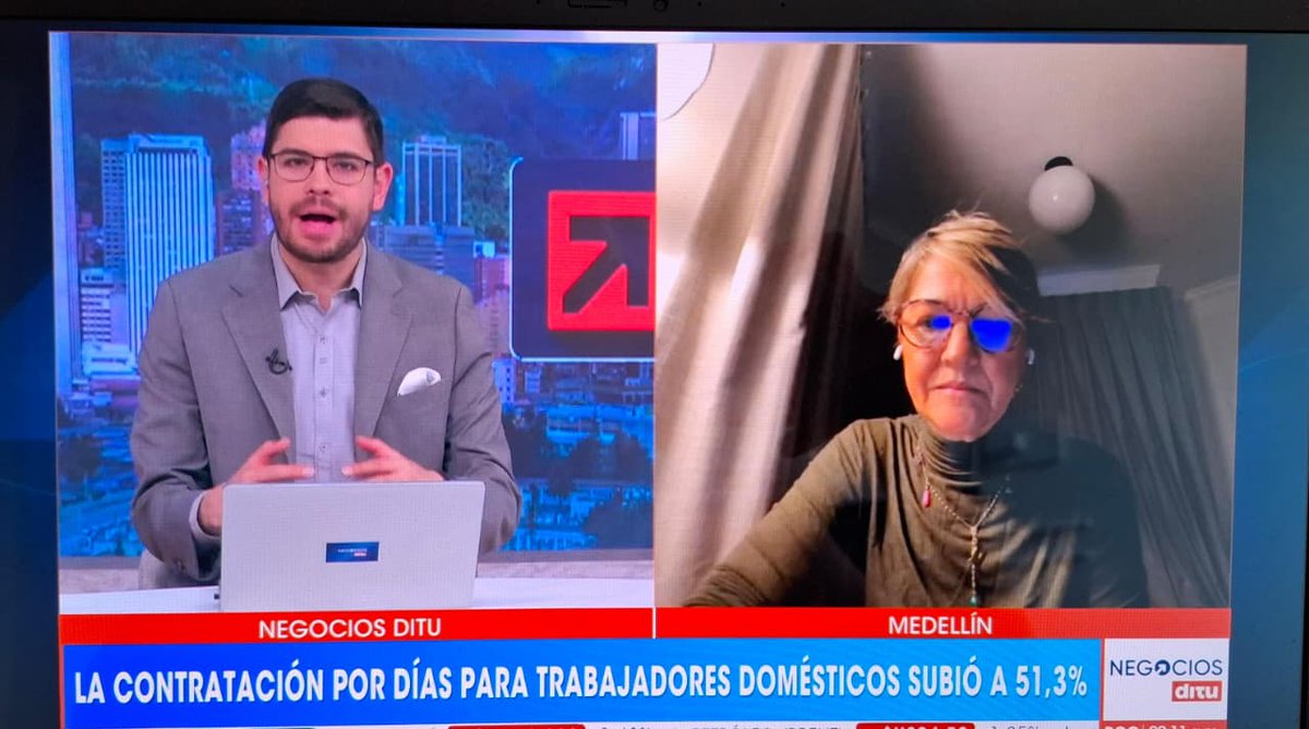 EmpleoEnElHogar's tweet photo. ¿Si el problema no es que el #trabajodoméstico está desapareciendo, sino que está cambiando la manera en que lo contratamos?

Hablamos de ello en #NegociosDitu, de @NoticiasCaracol, con datos que ayudan a mirar más allá para entender qué puede estar pasando detrás: como el paso a otras ocupaciones, trabajo doméstico por días o a ser "cuenta propia".

Esta es una de las preguntas que pone sobre la mesa nuestro estudio ¿Se está reconfigurando el mercado del trabajo doméstico en Colombia?, que hicimos con @een_urosario de @URosario, @symplifica_ , @Comfama , @HogaruCol y Enlace Operativo.