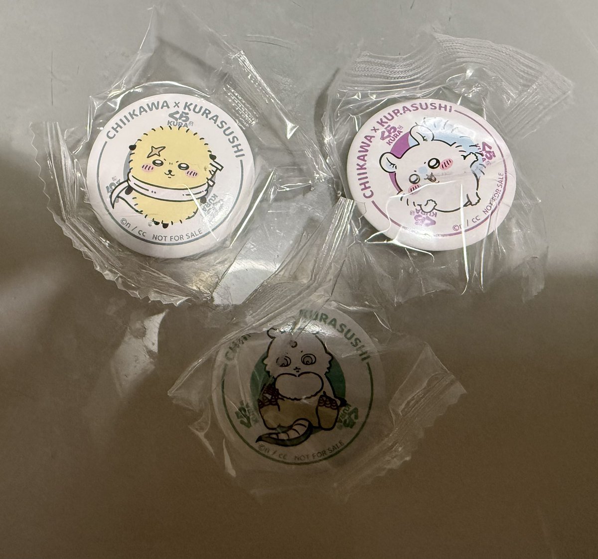 rrrr25_o's tweet photo. @morino_no__ お求めでしたら、ラッコ缶バッジも合わせて交換可能でございます。 https://t.co/Ng7yfwTDj3