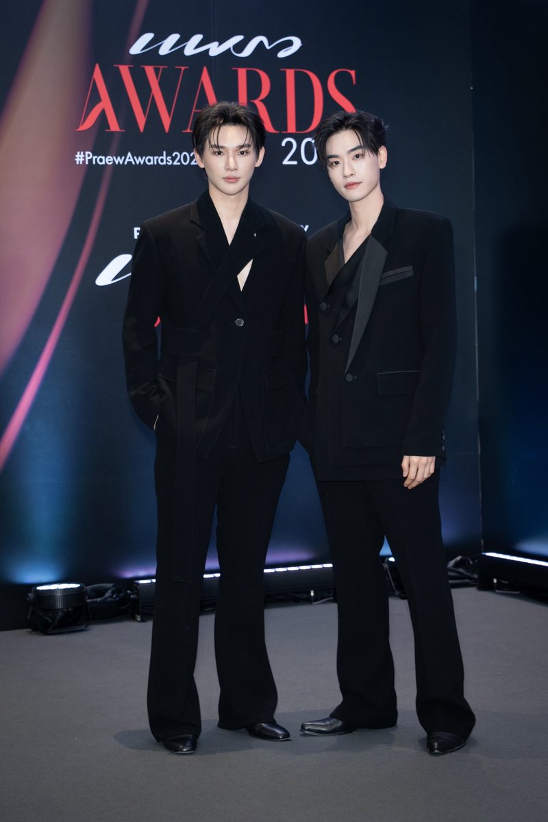 InsightArtistTH's tweet photo. 📸 ภาพบรรยากาศ “ทะเล ปอร์เช่” ในงาน Praew Awards 2026 ⭐ (2)
อีกหนึ่งช่วงเวลาพิเศษที่ “ทะเล” ได้ร่วมร้องเพลง “แอบอยากรู้” เติมเต็มค่ำคืนแห่งความประทับใจไปด้วยกัน 🎤✨
ขอขอบคุณแฟน ๆ ทุกคนที่มาให้กำลังใจพวกเราในงานนี้นะครับ ❤
.
#PraewAwards2026 #Praewmag
#laylayyo #tanathornc #InsightArtist