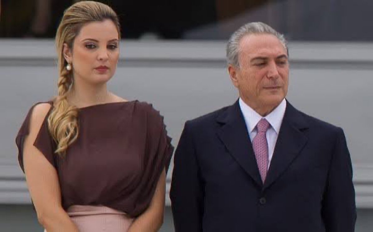soasgarcias's tweet photo. Uma perereca nunca fez tanto estrago.
Fod3u uma nação! https://t.co/gj1ezCM165