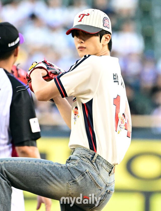 jwy_lele's tweet photo. ยังต้องอธิบายอะไรอีก https://t.co/RViHeeiNOP