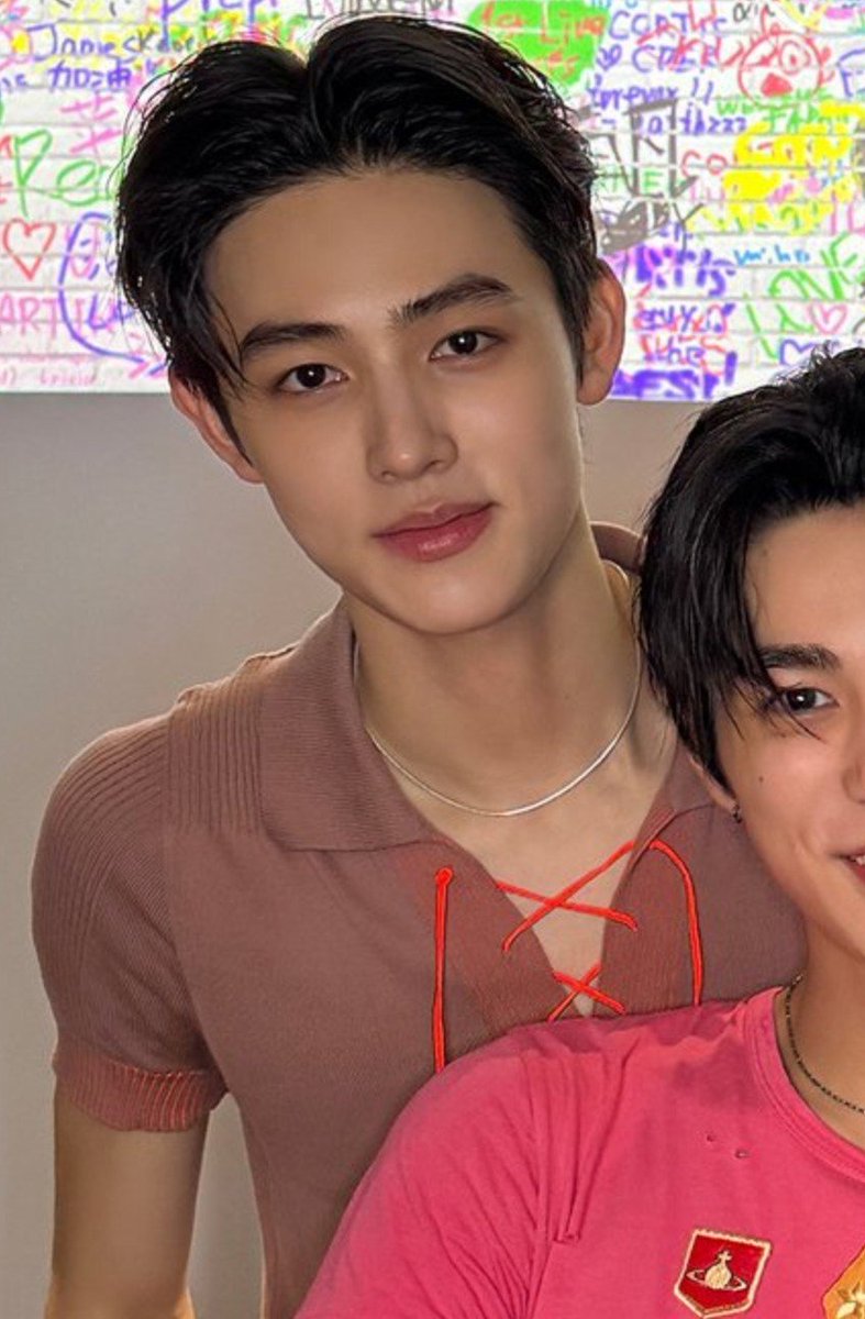 Oceanmendes_'s tweet photo. PLEASEEEE TENANGIN AKU
DEG DEG AN BGT LIAT NYA YA AMPUN 😭 https://t.co/7sPCNsHWiI