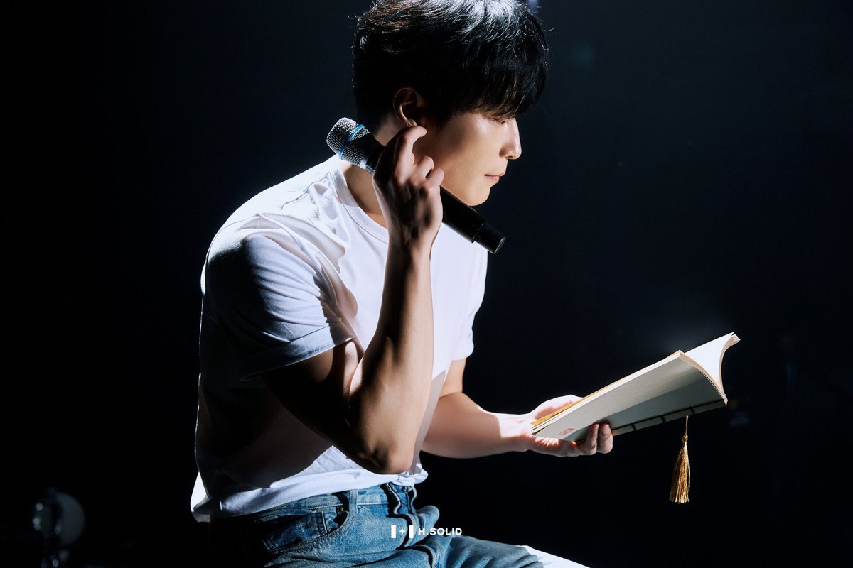 honamjun's tweet photo. ᅠ
    Another peek from rehearsal.
ᅠ https://t.co/XXqCn5PZ8q