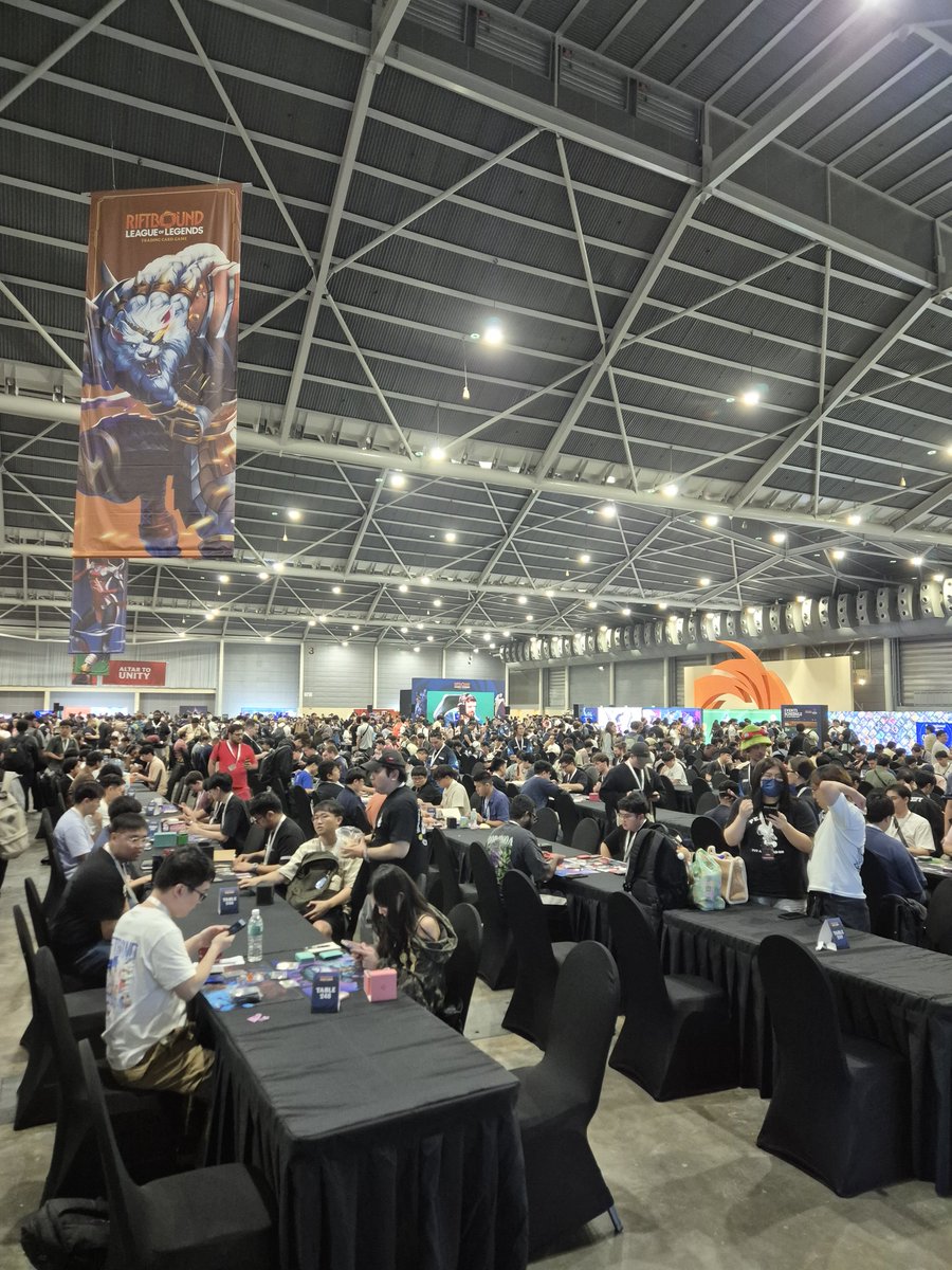 mattplaystcg's tweet photo. Day 0 recap - first time attending such a huge TCG event and the setup was exactly what I have been seeing in the RQ live coverage and YT videos. Now I get to see it and experience it myself!

The Q were insane from before the event, during the event and after the event 🤣 https://t.co/UrLs8KsKL4