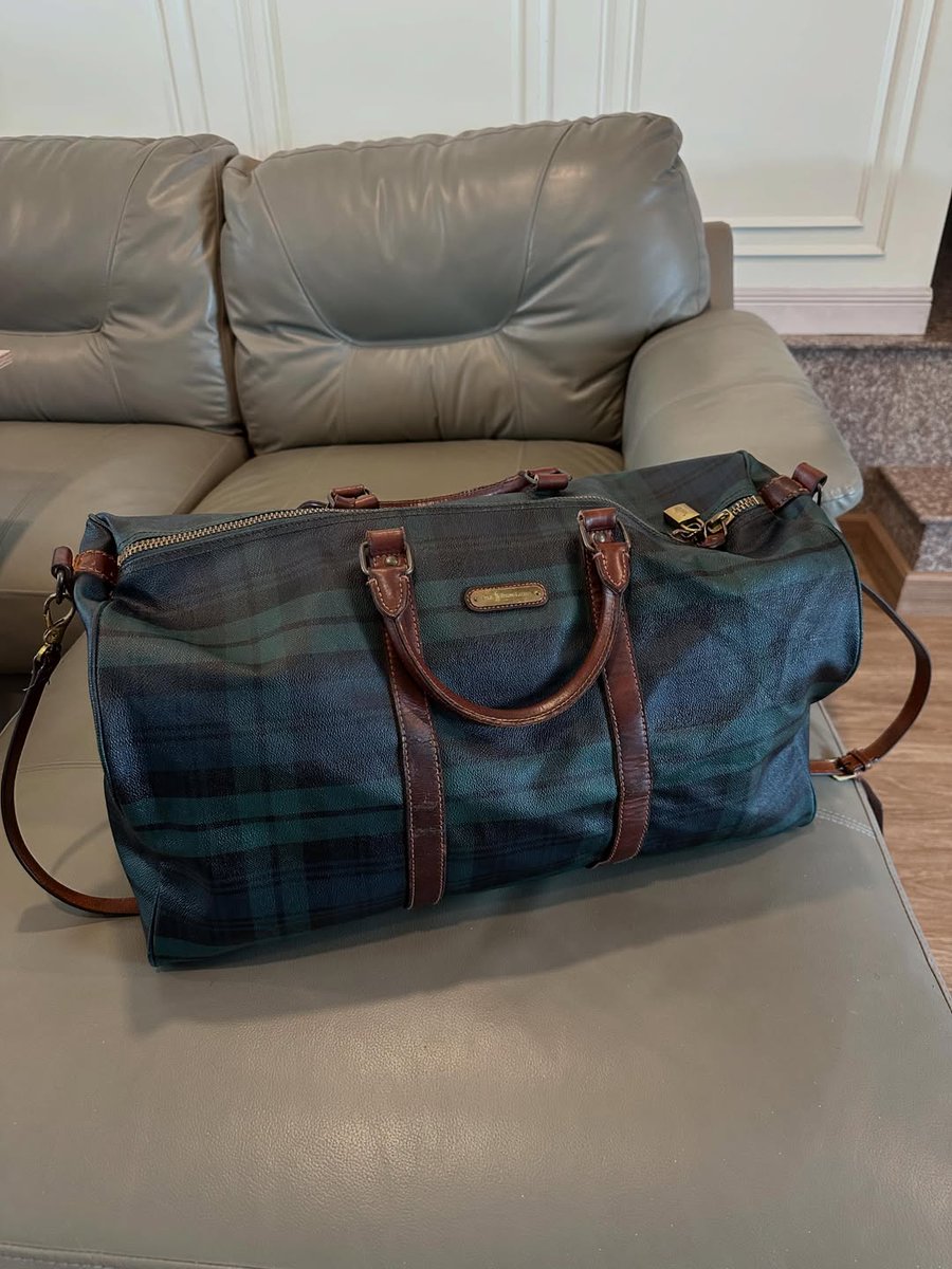 KaitlynKieryb's tweet photo. VTG90s Polo Ralph Lauren bag 
Price: 2800 
Great interior condition, all hardware included. Lock works normally, just no key. https://t.co/RCyCbGYrws