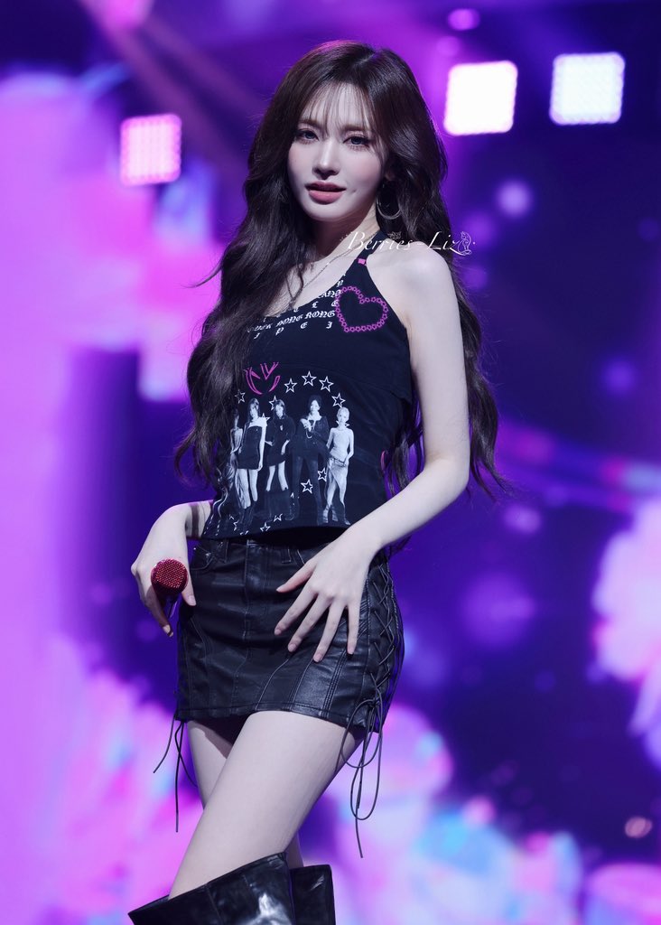 Berries_Liz1121's tweet photo. 🫐260904
💃 Hong Kong DAY 1

 #리즈 #아이브 #LIZ #IVE #アイヴ #リズ https://t.co/aYAQKM8ieG