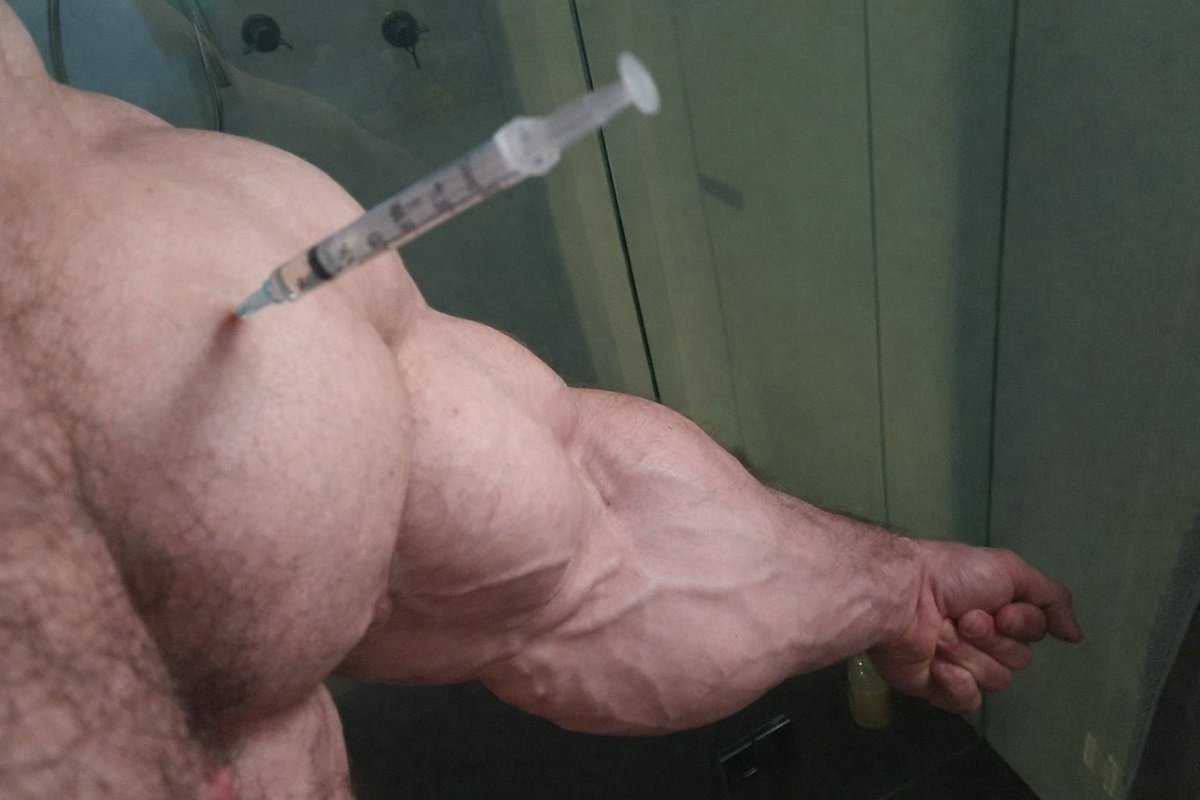 SlickEliMuscle's tweet photo. Becoming a steroid beast for my God @ultimatetylerr and God @ultimatesimon 🫡💉🏆 https://t.co/qNQu6lTMYt