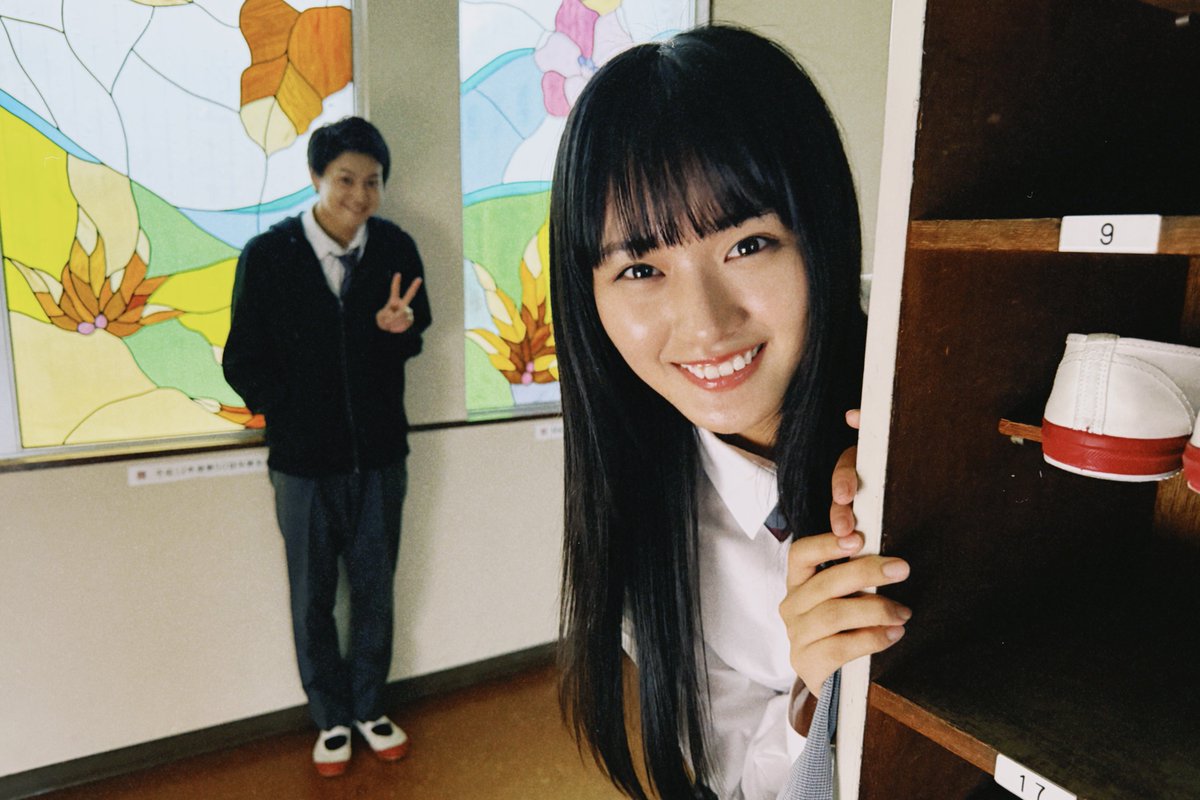dramadaisakusen's tweet photo. 【#デス青春ゲーム】

#山﨑天(#櫻坂46) 初主演ドラマ✨️
初回は見てくれましたか？

現場に慣れてきた天ちゃん☺️
背後にソウスケ シリーズ１
…続く👀

#藤本洸大

▼第１話配信中▼
https://t.co/gEZHtkV9DO https://t.co/4PB7yzFXjd