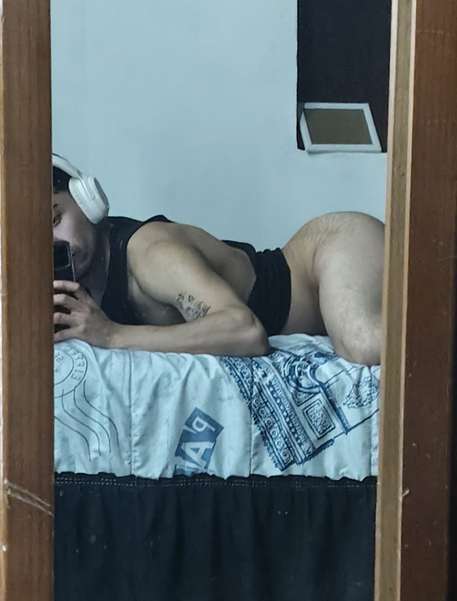 BadBoy557710's tweet photo. Nene yo te uso si no quiero dormir solo

#gay #ستمبر_مزاحمت_عہد_ہمارا #سنڌ_ڌرتي_ماءُ_آهي #mexicotwt #mexico https://t.co/GbUpDYUJw0