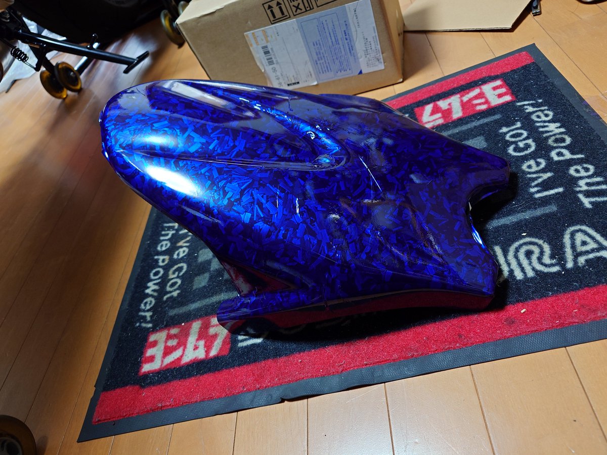 GsxShougo's tweet photo. 雨で乗る気持ちにならなく
家の中でゴソゴソ作業。

シワシワの失敗に終わりましたとさ😭😭 https://t.co/47XAAJq8Ic