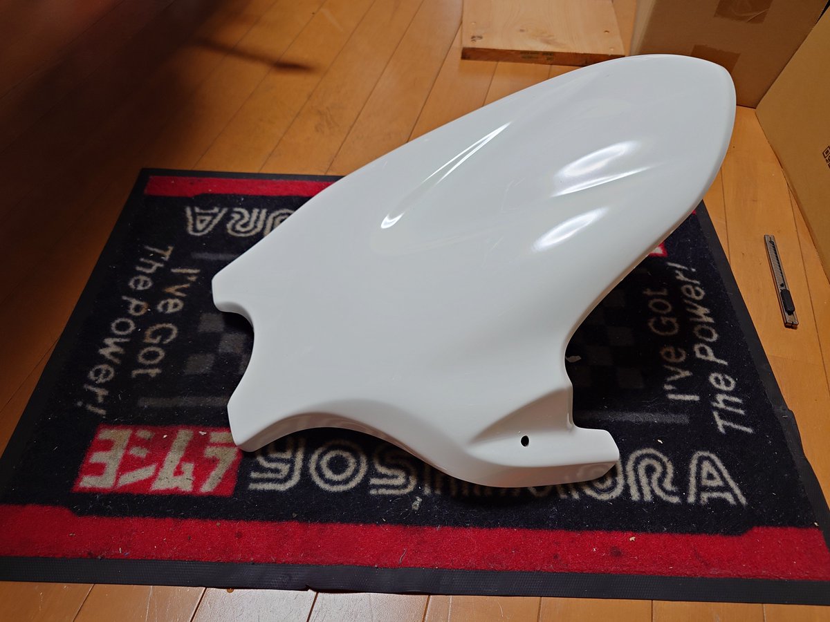 GsxShougo's tweet photo. 雨で乗る気持ちにならなく
家の中でゴソゴソ作業。

シワシワの失敗に終わりましたとさ😭😭 https://t.co/47XAAJq8Ic