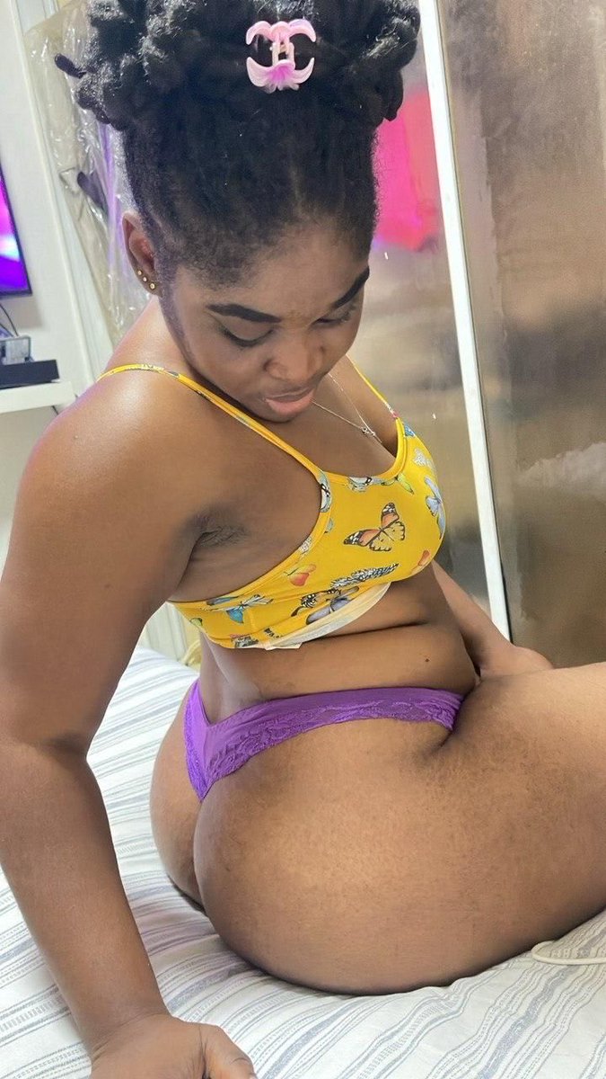 OkayMedia509's tweet photo. Melissa new bouzen🍑🤤🇭🇹🇭🇹🇭🇹 https://t.co/zsRDsd0u2N