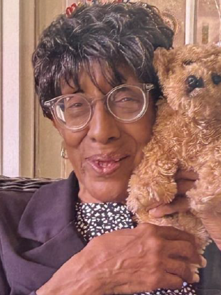 DeKalbCountyPD's tweet photo. MATTIE'S CALL: Patricia Powell, 80, left the 2000 blk of Cherrybrook Dr., Decatur, around 7:30am today (9/4). She's 5'7", 120 lbs., with brown eyes &amp; gray hair. She wore a black shirt with sparkly letters, white pants, &amp; white shoes. If you see her, call 704-724-7710. #WeAreDKPD https://t.co/AodleRsJ2O