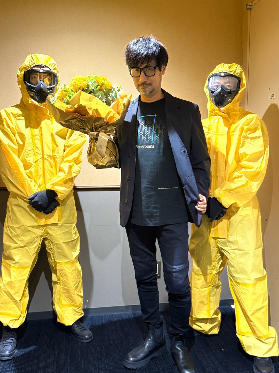 HIDEO_KOJIMA_EN's tweet photo. Thank you to Kane Parsons and Risa Unai for the Japanese premiere stage greeting for “Backrooms”! 🙏🙇🏻😍🫶 With Kane Parsons, Risa Unai, Yanpi, and Emma Iggo. What did everyone think of the movie? https://t.co/SC4ec4YfLi