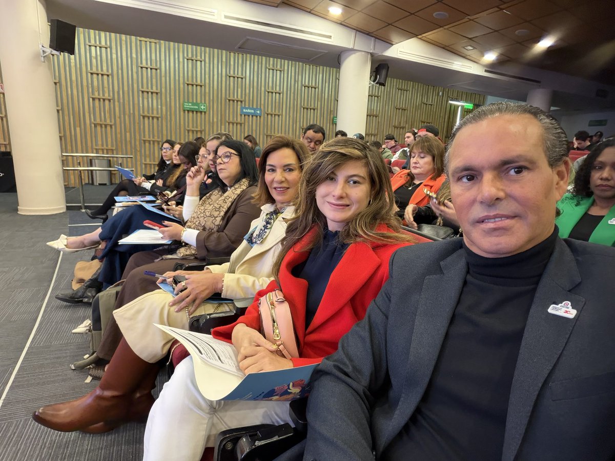 juantomasdiazi's tweet photo. 🇩🇴🤝🇨🇱 Desde Chile, junto a representantes de  @UNPHU @integrard @SaveChildrenRD, conocimos la experiencia de @UNAB en formación universitaria con su diplomado en  habilidades laborales para personas con discapacidadl.

Nuestro propósito ha sido aprender de modelos exitosos y trabajar para adaptarlos a República Dominicana, creando nuevas oportunidades de educación, autonomía e inclusión.

La inclusión no puede ser solo un propósito: debe traducirse en oportunidades reales para que cada persona pueda desarrollar su potencial y participar plenamente en nuestra sociedad. Y desde esta visita estamos trabajando para hacerlo realidad en nuestro país
