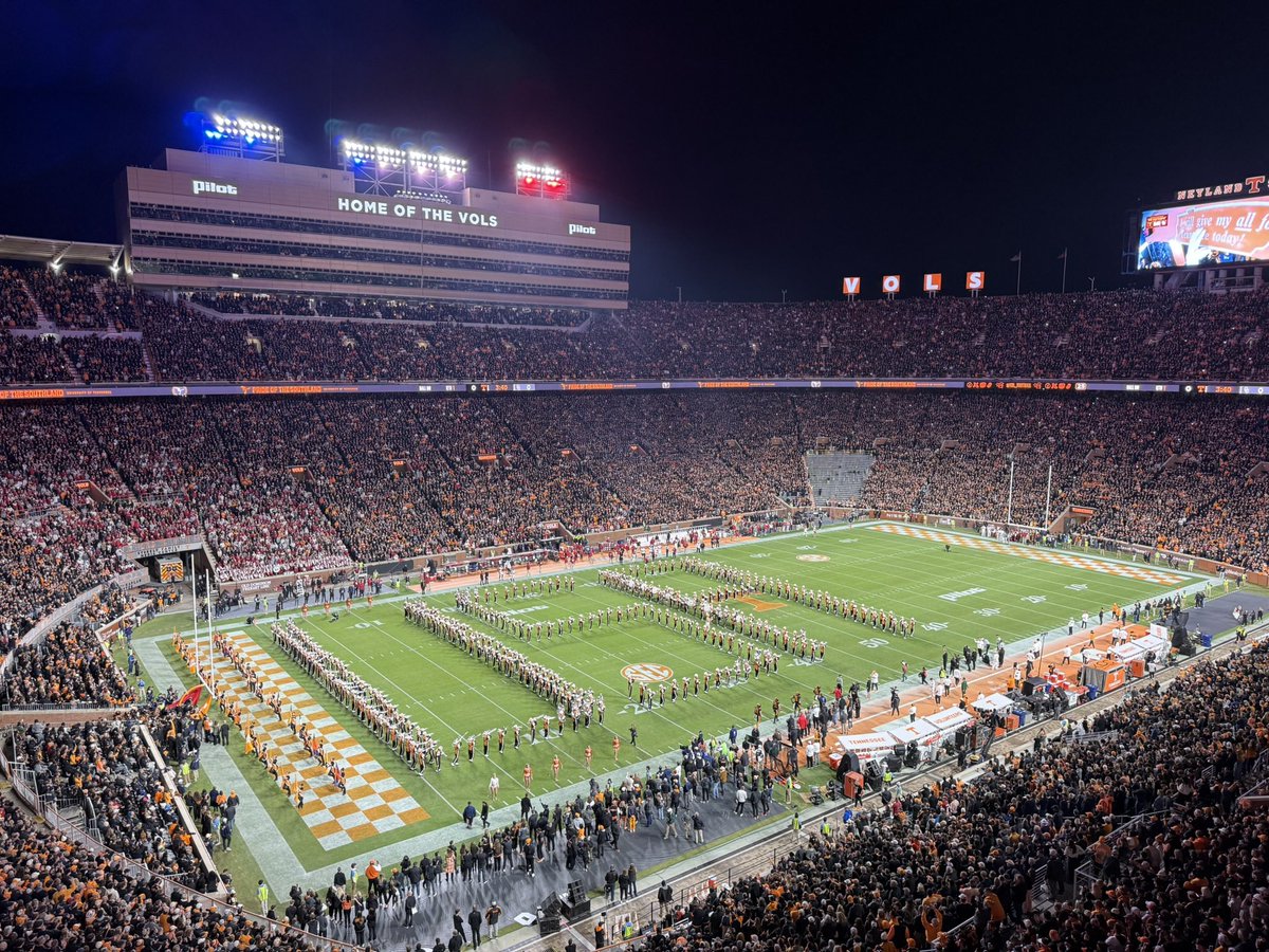 Eric_Taylor21's tweet photo. I have (2) extra tickets available for tomorrow! These are my season seats.

XX2
Row 4
Right next to the aisle
Seat Backs

Asking $125 for both. https://t.co/stGW70OpD9