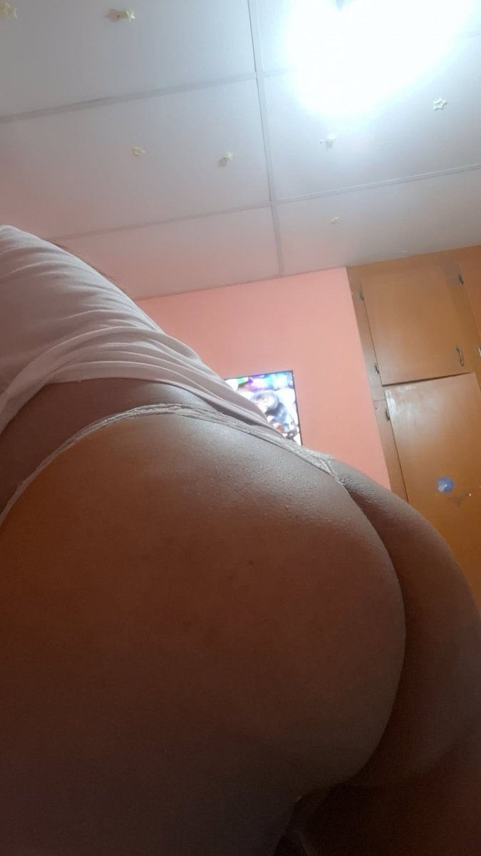andrea272795's tweet photo. Alguien que se quiera portar mal hoy por Penonomé 😈😈💋💋 #tetas #culeo #travesura #pty #bitch https://t.co/y4ZiYO1NeE