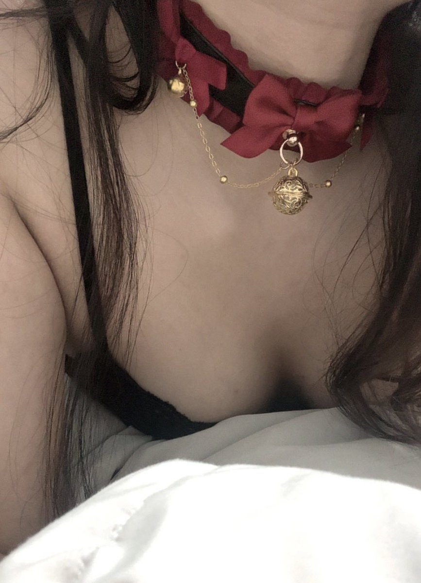 zt_136's tweet photo. 最近喜歡跟附近的小貓玩
但好像玩到被跳蚤咬了==
癢到好崩潰又好生氣´ᯅ `
被小貓可愛的外表欺騙ㄌ https://t.co/r503matBeJ