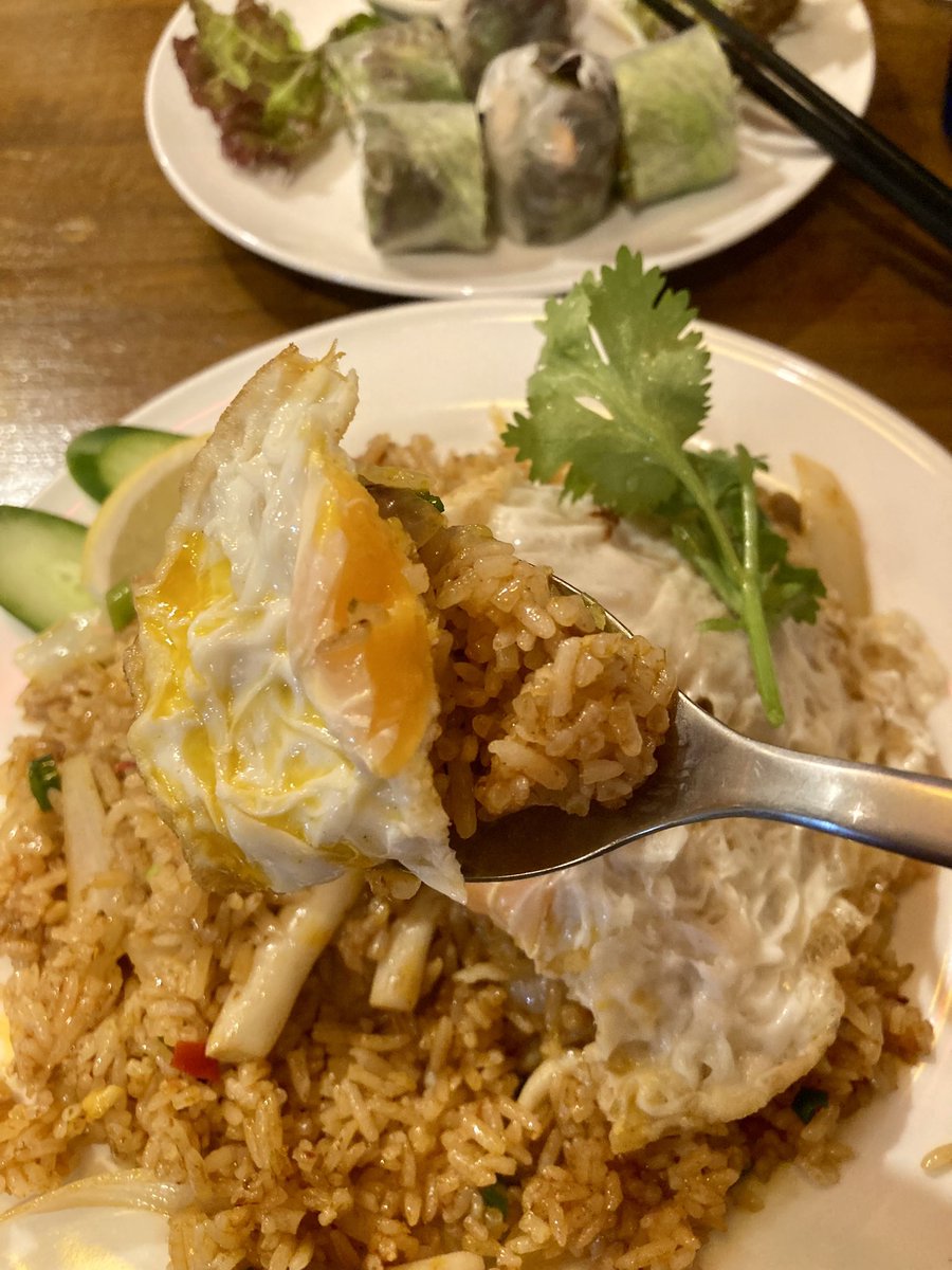 kurusukemama's tweet photo. 駅一つ前で降りるくらい超好きなタイ料理屋さん。しかもそろそろ出ようとしたらサービスってタピオカミルク出してくれて…ラブ！
#今日の下北沢 https://t.co/L5EU5cg59Z