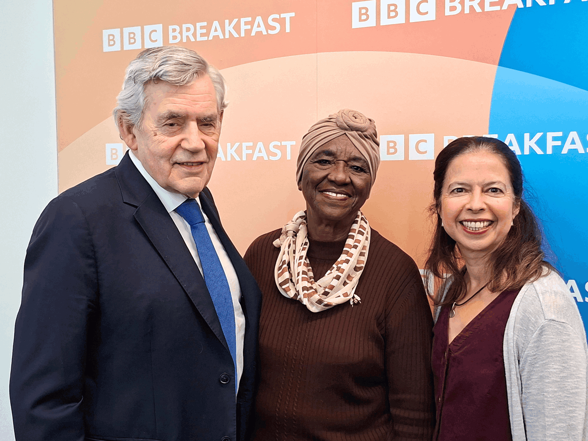 GoodThingsFdn's tweet photo. What a morning! 📺✨ Our very own Emma Stone was live on BBC Breakfast with Elaine Unegbu, championing digital inclusion.

She even caught up with former PM Gordon Brown and Natalie Imbruglia while in the studio! 📸

Watch the full segment back on iPlayer: https://t.co/jRmrDNThQG https://t.co/IIgwdQCrhh