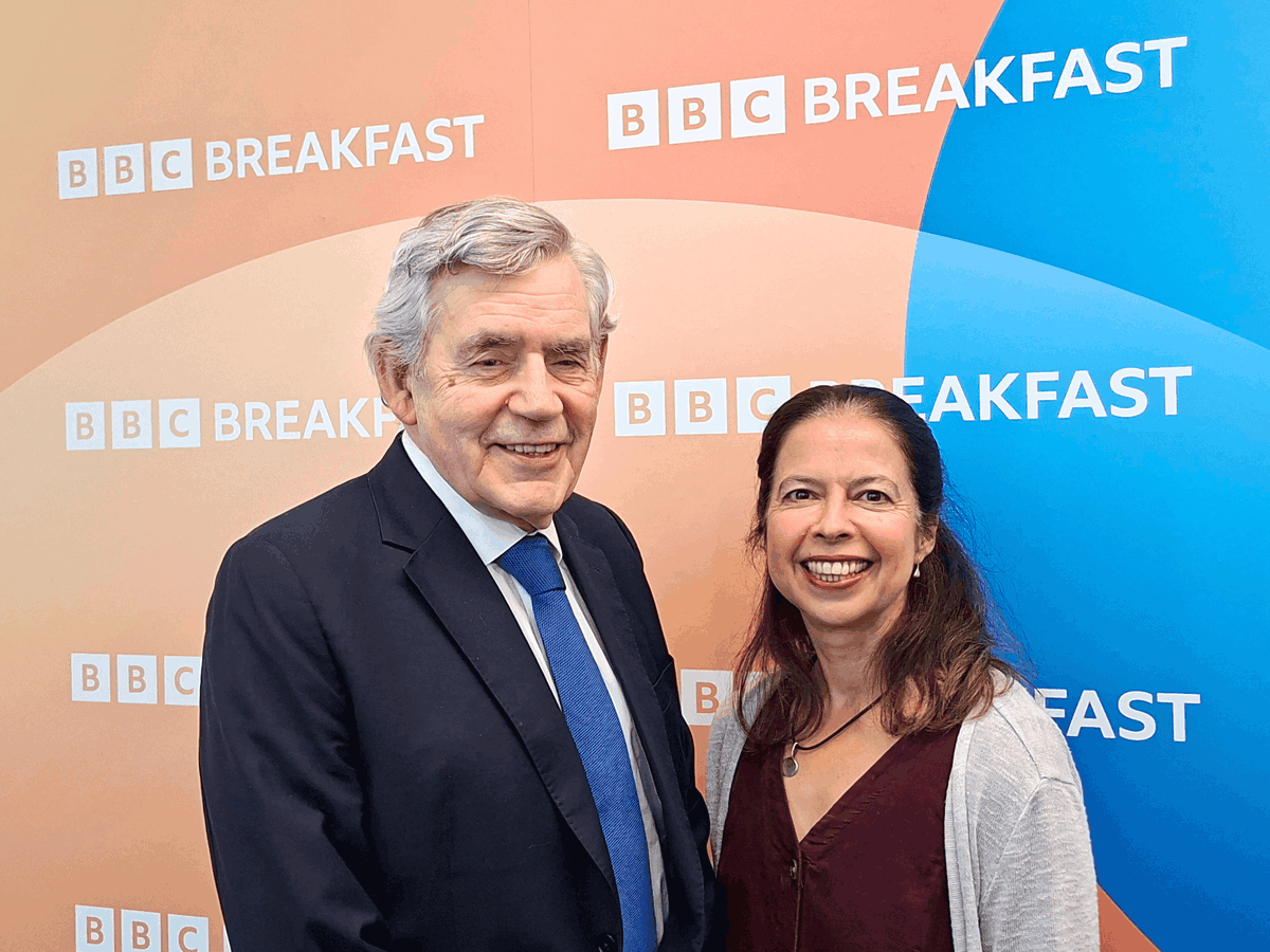 GoodThingsFdn's tweet photo. What a morning! 📺✨ Our very own Emma Stone was live on BBC Breakfast with Elaine Unegbu, championing digital inclusion.

She even caught up with former PM Gordon Brown and Natalie Imbruglia while in the studio! 📸

Watch the full segment back on iPlayer: https://t.co/jRmrDNThQG https://t.co/IIgwdQCrhh