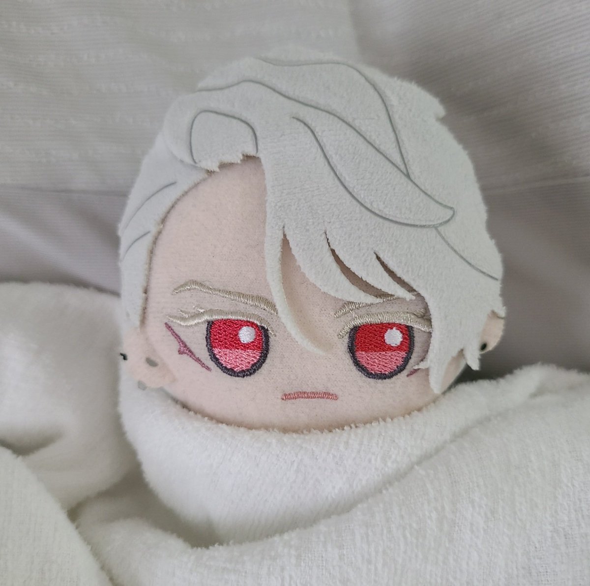 maL0620192's tweet photo. #これを見た人は無言で去年の９月の画像を貼る
皇紀さんのぬい撮りばっかり…… https://t.co/sFX9gn3v7e