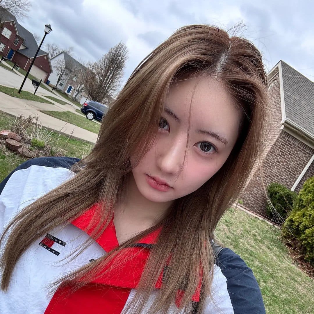jumean00lm's tweet photo. ทุกคน น้องรามิสวยเหมือนเดิมเลย🥺🥺🥺🥺 อยู่ต่างประเทศจริงด้วยอะ ไม่ได้เห็นหน้าน้อง ไม่ได้อัพเดทจากค่ายก็จริง แต่คุณแม่น้องน่ารักมากๆ มาคอยลงรูปให้มอนสตี้ดูตลอด ปลอบประโลมใจพวกเราทุกคนว่าน้องโอเคดี rest well 🫂 https://t.co/0NwU2xzCu8