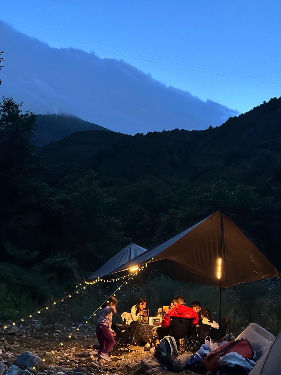 airzr630055's tweet photo. Just left a hilltop campsite with a starry night I’ll never forget—smores over the fire and crisp mountain air made this perfect weekend https://t.co/r8cC3UD9Hr