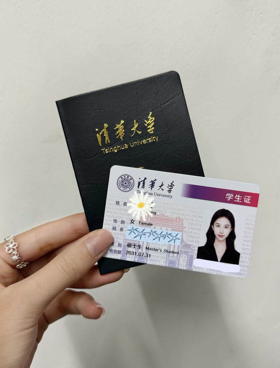 anna41xn8's tweet photo. 新人刚玩x 开学典礼

想发点照片  有人锐评女大福照吗

直接给不墨迹  发完我要删了….. https://t.co/JA9jHcuQJi