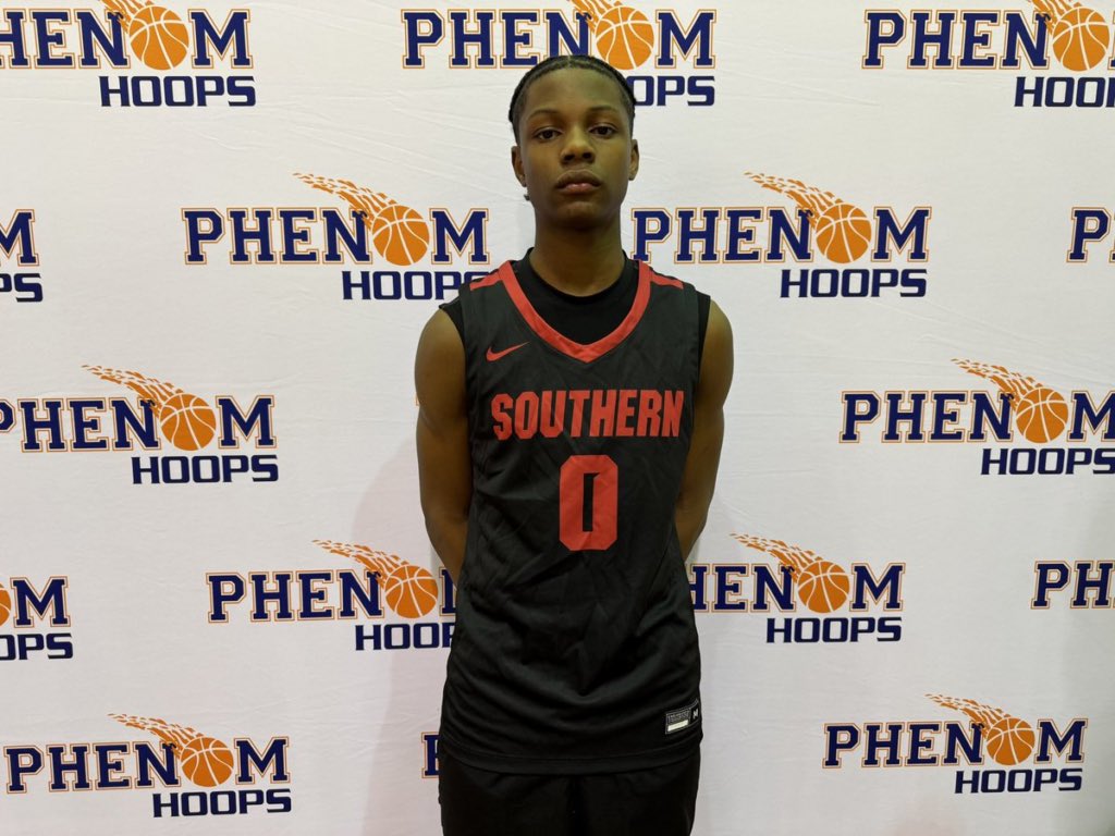 Phenom_Hoops's tweet photo. Phenom Hoops Rankings Breakdown for North Carolina’s Class of 2028

Kenyon St. Louis (@KenyonStLouis_1)
Chase Smith (@ChaseDaDream4)
AJ Morman (@Aj2shifty11)
Cameron Moore (@ihoop_cam14)

READ ||: https://t.co/s6t0HHScym #PhenomHoops https://t.co/zpsCkEy4te