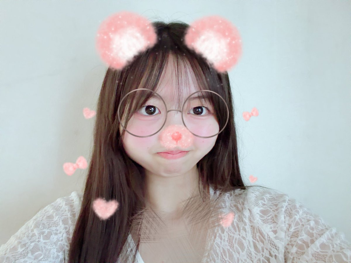 soon_Sakina's tweet photo. こんばんはー！
学園祭スペシャルライブついに明日！✨️

最後の学園祭、頑張ります🔥そして楽しみます！🫶🏻

改めて時間お知らせ⋆͛📢⋆
開場11:00〜開演11:30〜です！
朝から一緒に盛り上がっていきましょう！
皆さんに会えるのを楽しみにしています！🤭🩷
おやすみなさい！
 #ゆきっこそーぷろ⛄️ https://t.co/oF8lWEqTLG