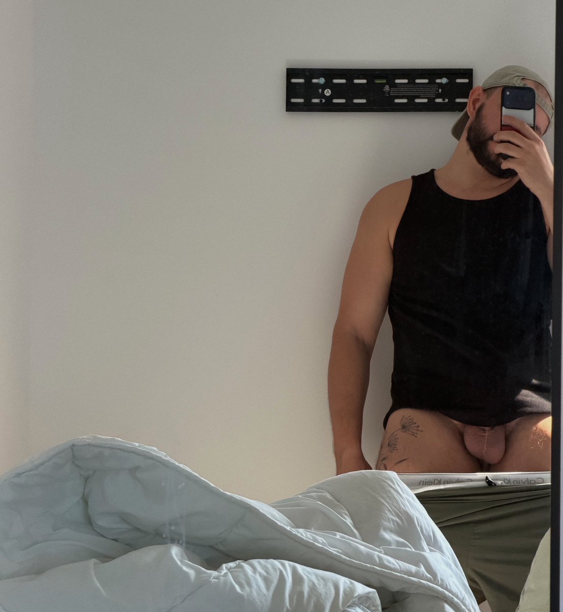 cumhereooften's tweet photo. balls appreciation post 🏀⚽️🎾 https://t.co/tBzpzS99BH
