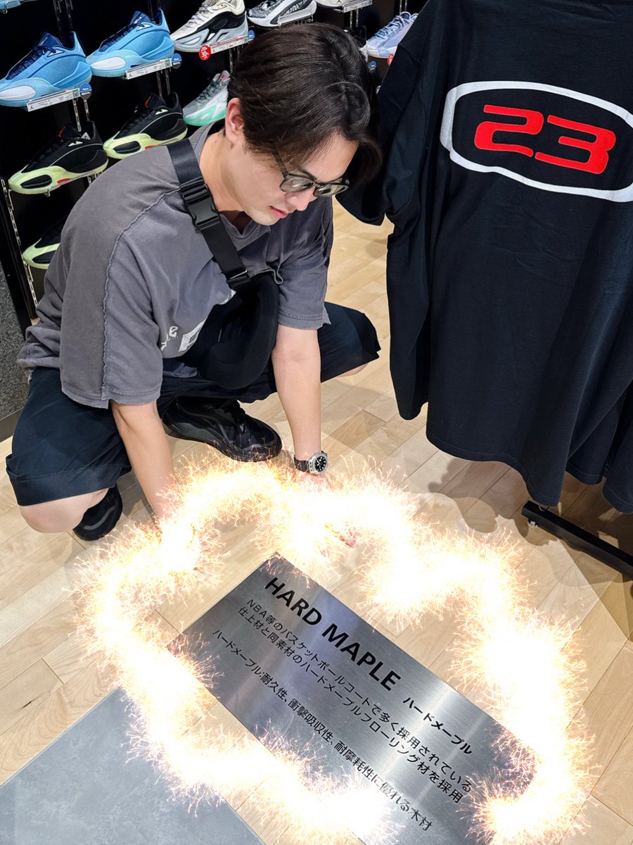 komaDwataru's tweet photo. 歳を重ねました‼️
今年は仕事として愛するスポーツに関わる機会がとても増えました‼️嬉しい❣️💪
その他にも様々な作品や番組に出逢えて幸せな日々でした‼️
応援してくれる皆様、ご一緒したすべての関係者の皆様に感謝を‼️
エネルギッシュにまた一年頑張って、声と向き合っていきたいと思います‼️ https://t.co/DnvPVHMrAO