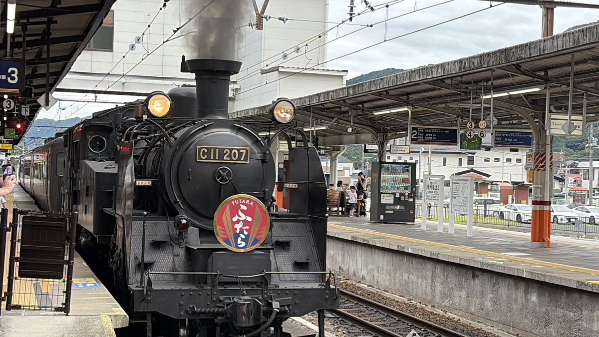 nkdsan's tweet photo. 🚂 https://t.co/ynzDwN8Eq5
