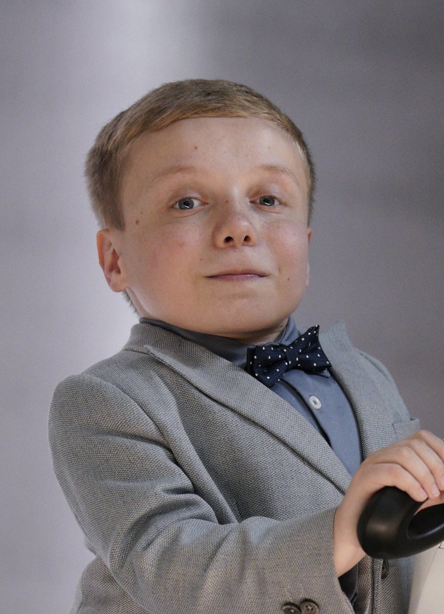 DiscussingFilm's tweet photo. Lenny Rush has been cast as Dobby in Season 2 of the ‘HARRY POTTER’ series.

(Source: Deadline) https://t.co/GXGw3X81kQ