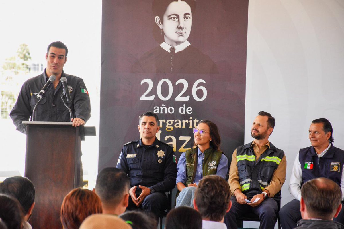 SSC_Pue's tweet photo. 👮🏻‍♀️👮🏻‍♂️ Desde la Secretaría de Seguridad Ciudadana nos sumamos al inicio de la construcción del Centro Comunitario “México Imparable”, un proyecto que acerca oportunidades y fortalece el trabajo con las comunidades. https://t.co/gGWjTX9JsW